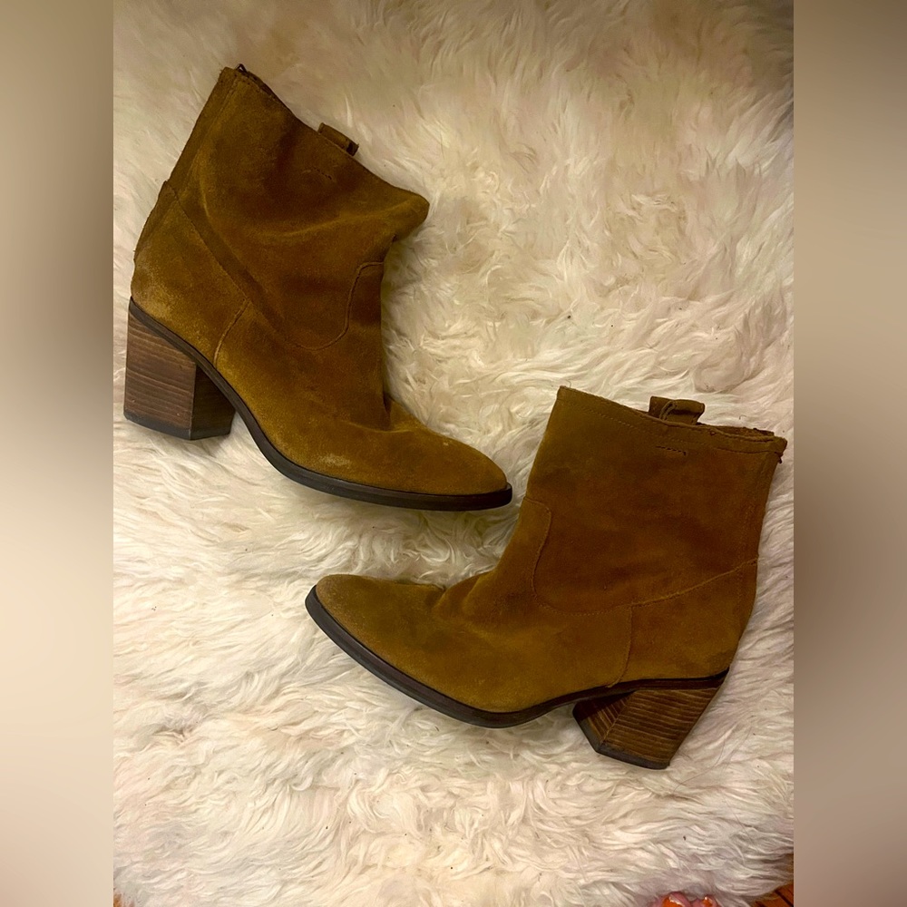 Sam Edelman suede brown tan booties ankle 9 leather